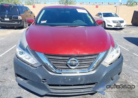 2016 Nissan Altima 2.5/2.5 S/2.5 Sl/2.5 Sr/2.5 Sv из США, поврежденный, VIN 1N4AL3AP5GC213842